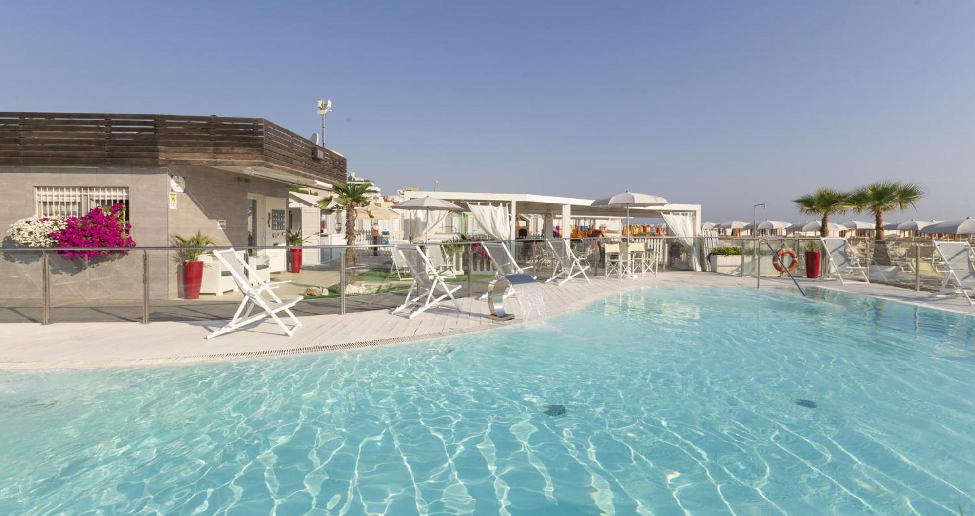 Hotel Pacific Riccione Esterno foto