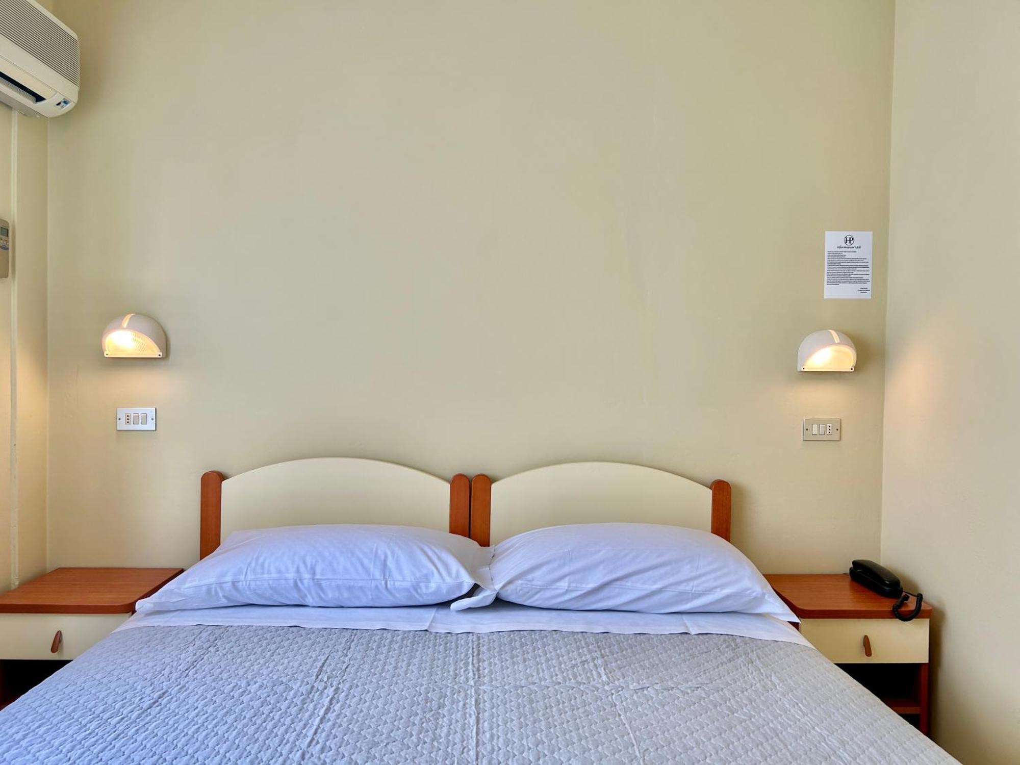 Hotel Pacific Riccione Esterno foto