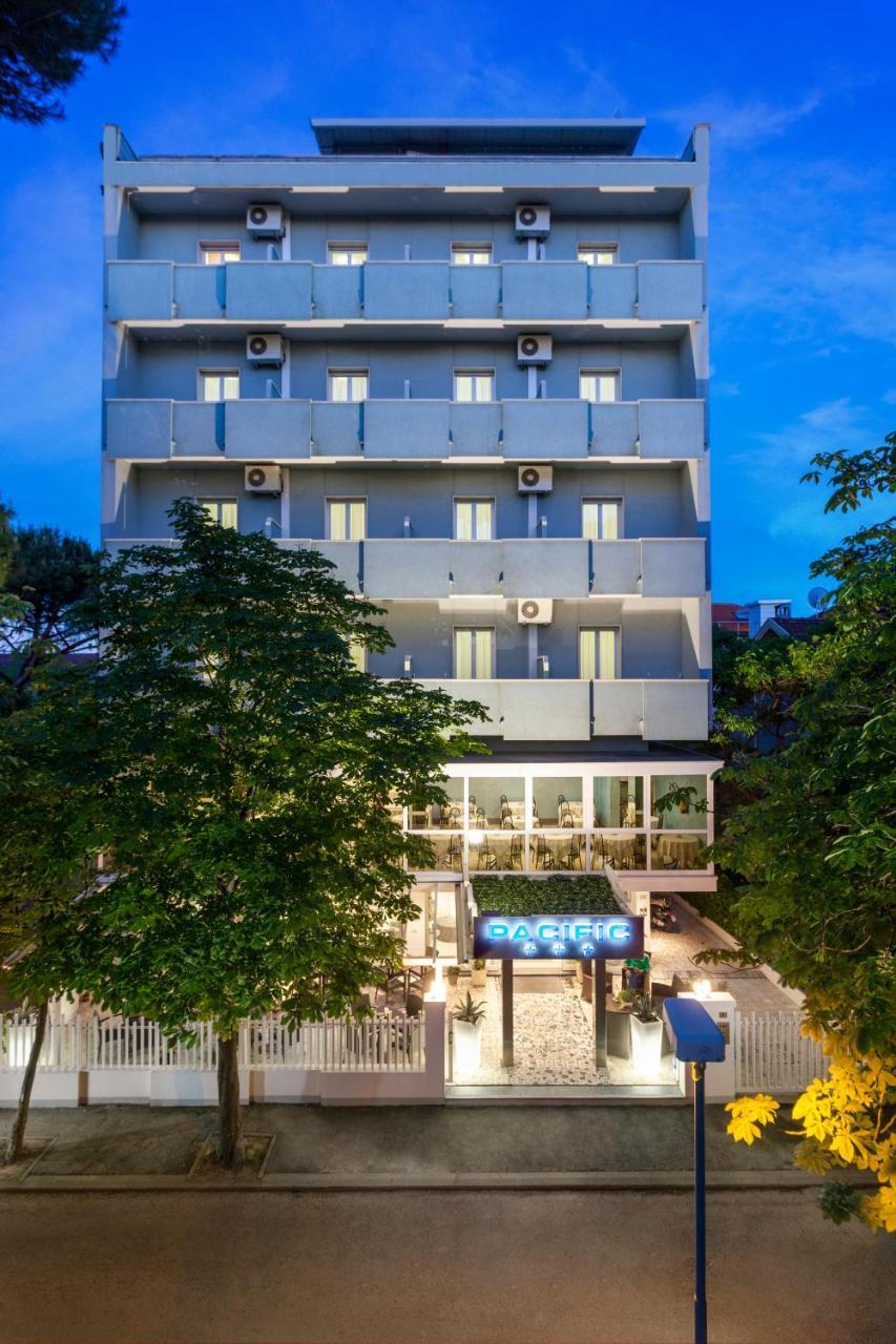 Hotel Pacific Riccione Esterno foto